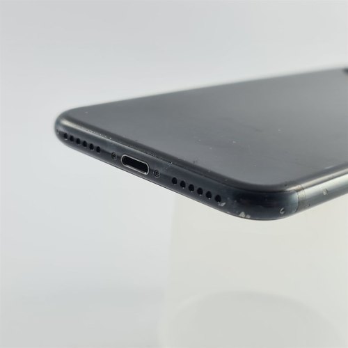 Смартфон Apple iPhone 7 32 GB Black USED **