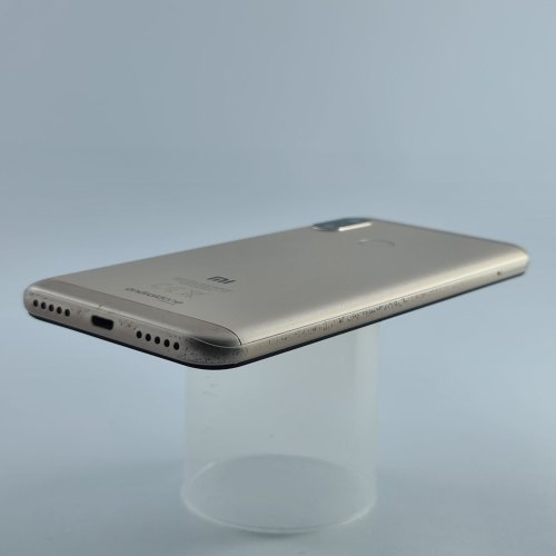 Смартфон Xiaomi Mi A2 lite 32 GB Gold USED **