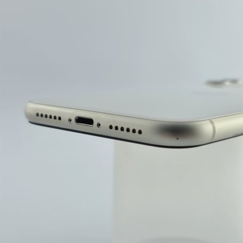 Смартфон Apple iPhone 11 128 GB White USED **