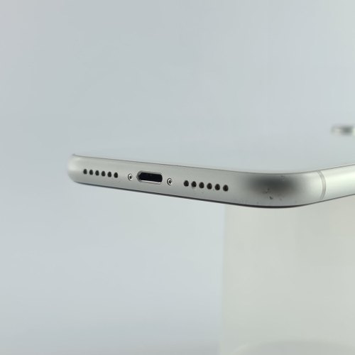 Смартфон Apple iPhone Xr 64 GB White USED **