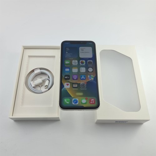 Смартфон Apple iPhone 11 64 GB White USED **