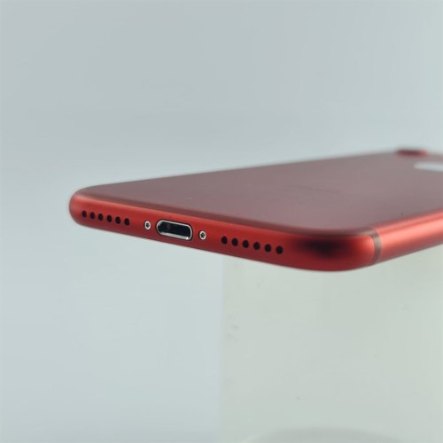 Смартфон Apple iPhone 7 128 GB Red USED **