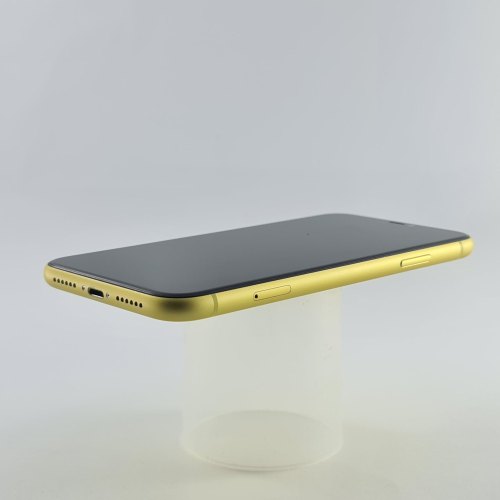 Смартфон Apple iPhone 11 128 GB Yellow USED **