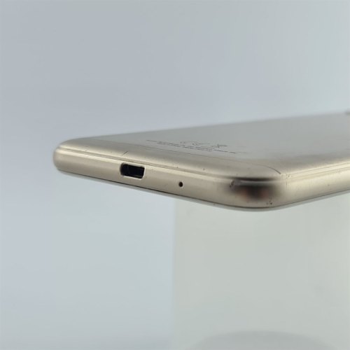 Смартфон Honor 7A 16 GB Gold USED **