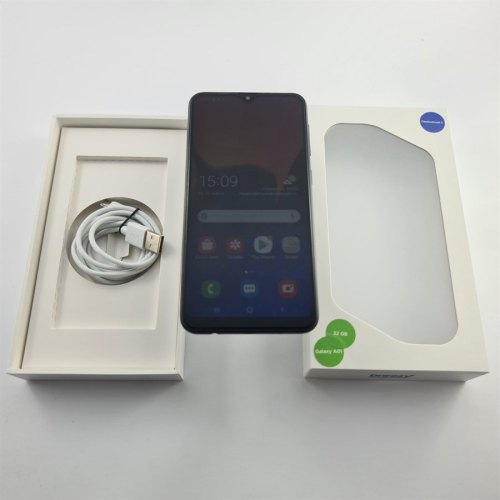 Смартфон Samsung Galaxy A10 32 GB Black USED **