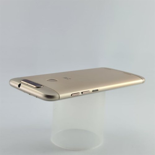 Смартфон ZTE Blade V8 Lite 16 GB Gold USED **