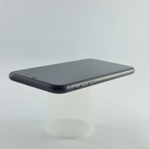 Смартфон Apple iPhone 11 64 GB Black USED **