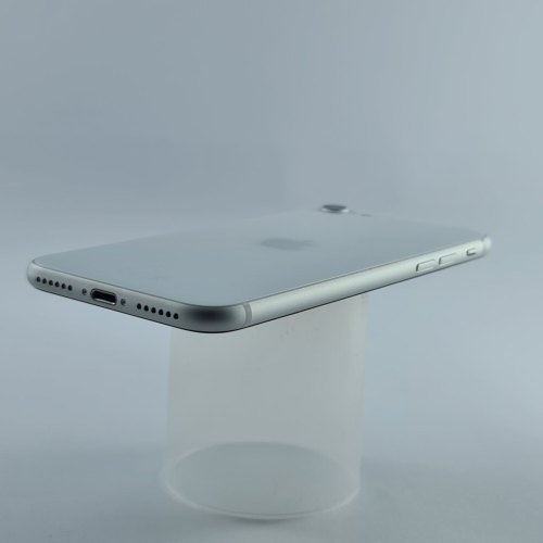 Смартфон Apple iPhone SE Gen.2 64 GB White USED **