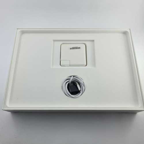 Ноутбук MacBook Pro 15 with Touch Bar Intel Core i7, 16 GB, 256 GB, Silver USED ** (MPTU2)