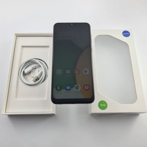 Смартфон Samsung Galaxy A03 Core 32 GB Black USED **