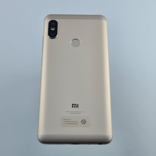 Смартфон Xiaomi Redmi Note 5 64 GB Gold USED **