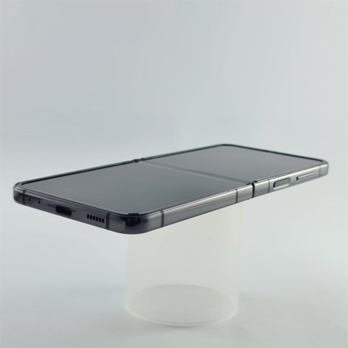 Смартфон Samsung Galaxy Z Flip 4 128 GB Graphite USED **