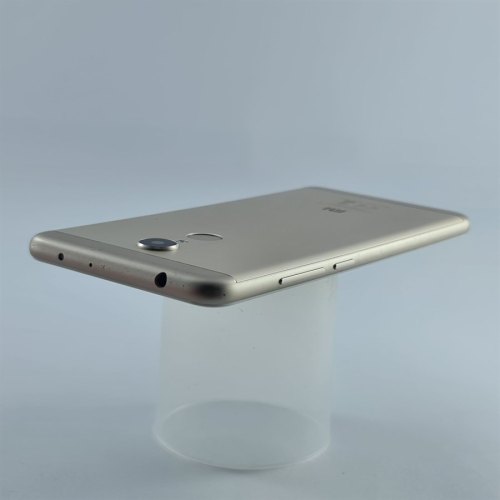 Смартфон Xiaomi Redmi 5 16 GB Gold USED **