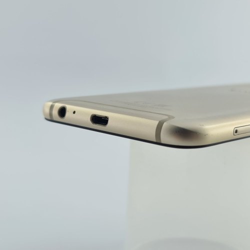 Смартфон Samsung Galaxy A6 2018 32 GB Gold USED **