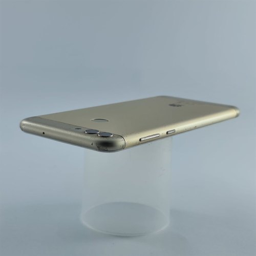 Смартфон Huawei P Smart 2018 32 GB Gold USED **