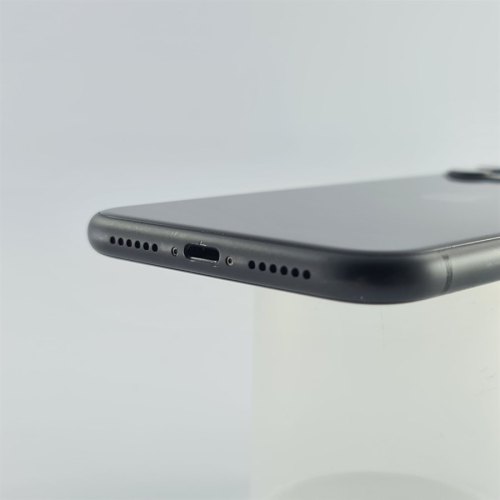 Смартфон Apple iPhone 11 128 GB Black USED **