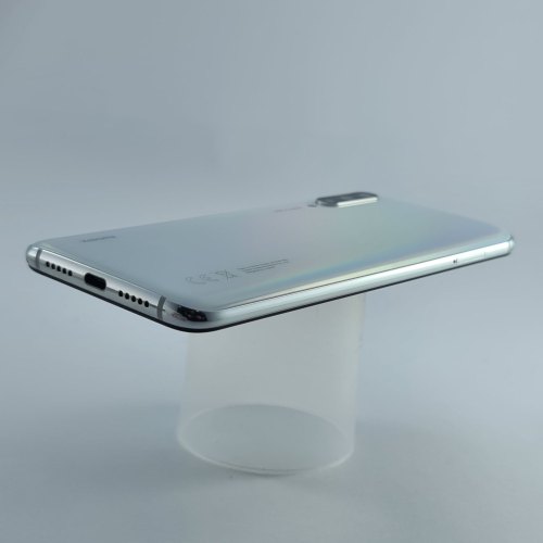 Смартфон Xiaomi Mi 9 Lite 128 GB White USED **