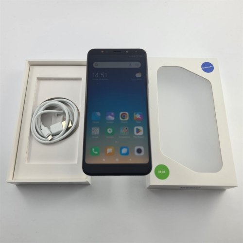 Смартфон Xiaomi Redmi 5 Plus 32 GB Black USED **