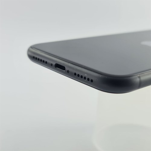 Смартфон Apple iPhone 11 128 GB Black USED **