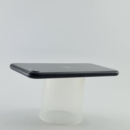 Смартфон Apple iPhone SE Gen.2 64 GB Black USED **