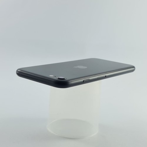 Смартфон Apple iPhone SE Gen.2 64 GB Black USED **
