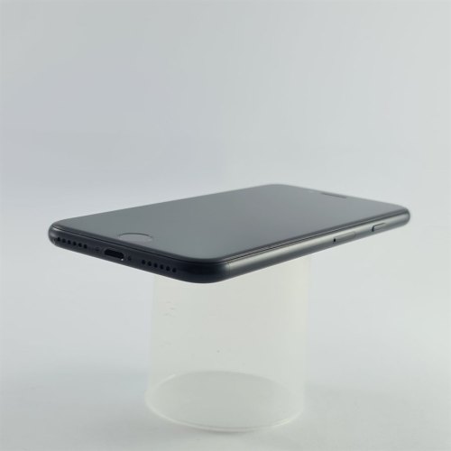 Смартфон Apple iPhone SE Gen.2 128 GB Black USED **