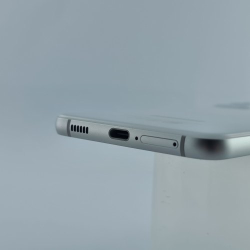 Смартфон Samsung Galaxy S21 FE 5G 128 GB White USED **