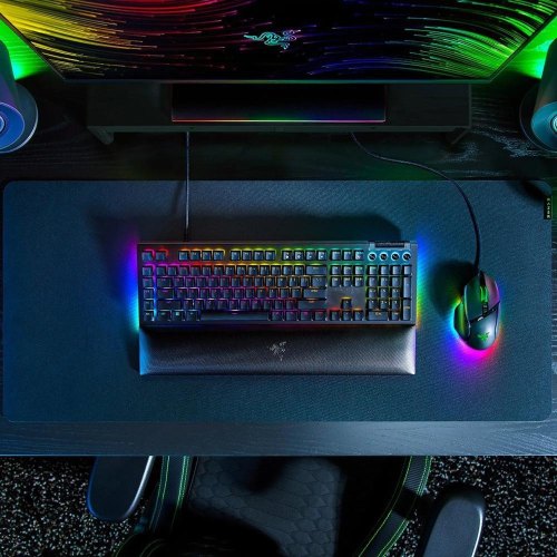 Клавіатура дротова,  механічна RAZER BlackWidow V4, Green Switch, RU (RZ03-04690100-R3M1)