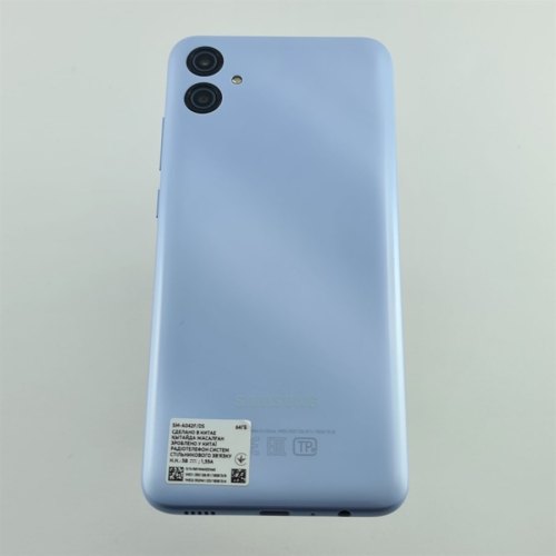 Смартфон Samsung Galaxy A04e 64 GB Light Blue USED **