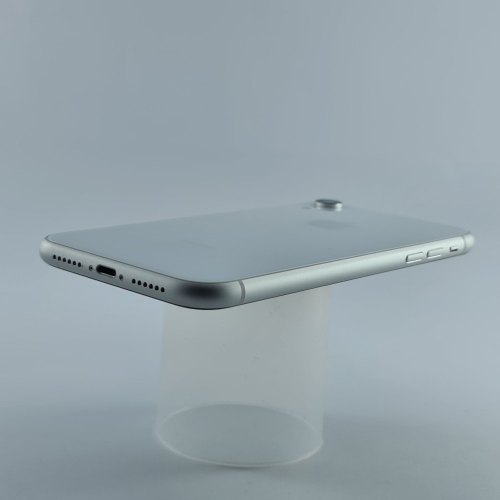 Смартфон Apple iPhone Xr 64 GB White USED **