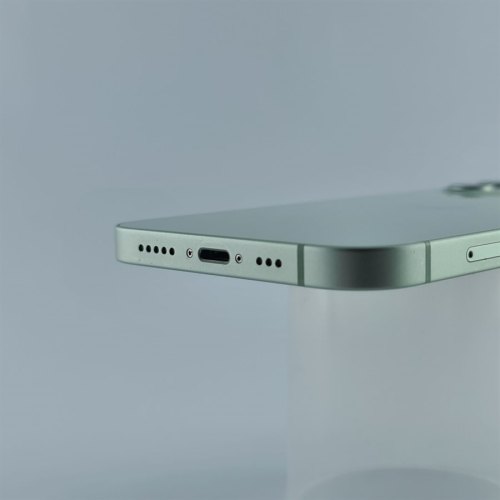 Смартфон Apple iPhone 12 64 GB Green USED **