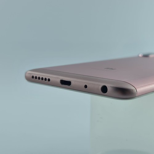 Смартфон Xiaomi Redmi Note 5 3/32Gb Rose Gold USED **