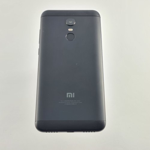Смартфон Xiaomi Redmi 5 Plus 4/64Gb Black USED **