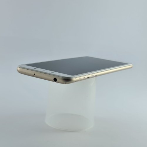 Смартфон Xiaomi Redmi 6 3/32Gb Gold USED **