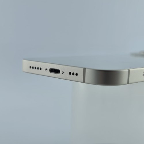 Смартфон iPhone 13 128GB Starlight, Model A2633 USED **