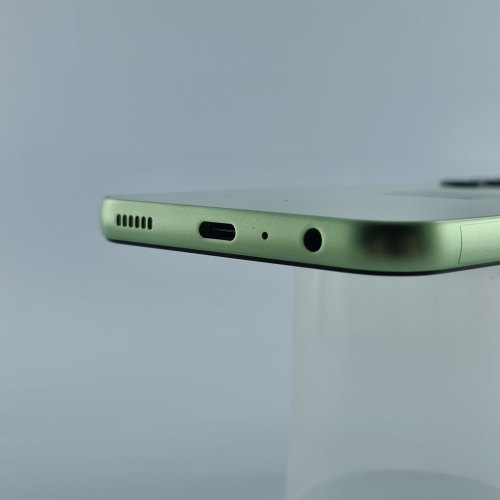 Смартфон Samsung Galaxy A24 (A245F) 128Gb Lime Green (SM-A245FLGVSEK) USED **