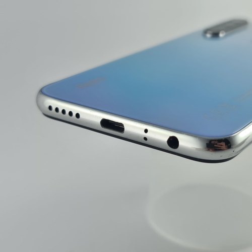 Смартфон Xiaomi Redmi Note 8 4/64Gb White USED **