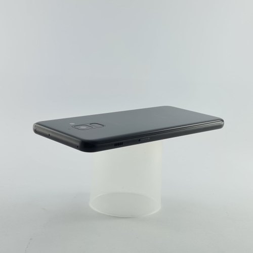 Смартфон Samsung Galaxy A8 2018 (A530F) 32Gb Black (SM-A530FZKDSEK) USED **