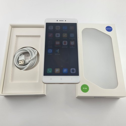 Смартфон Xiaomi Redmi Note 4 3/32Gb Gold USED **