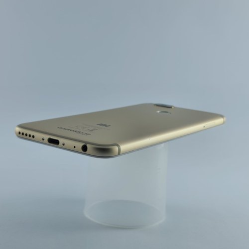 Смартфон Xiaomi Mi A1 4/64Gb Gold USED **
