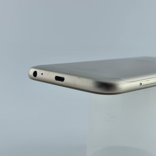 Смартфон Samsung Galaxy J3 2017 (J330F) 16Gb Gold (SM-J330FZDDSEK) USED **