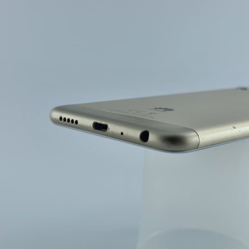 Смартфон Huawei P Smart 2018 3/32Gb Gold (FIG-LX1) USED **