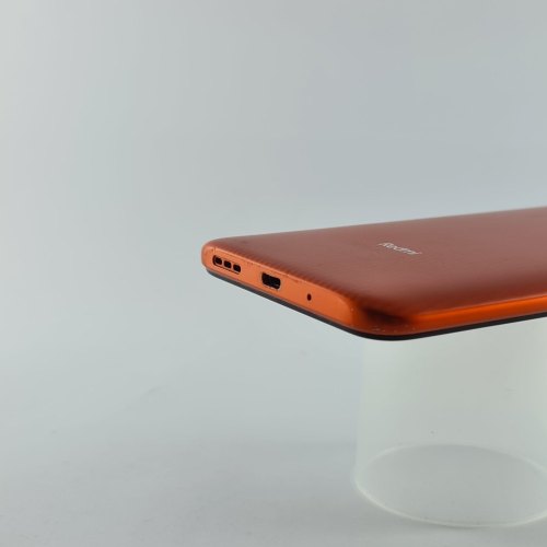 Смартфон Xiaomi Redmi 9C 2/32Gb Sunrise Orange USED **