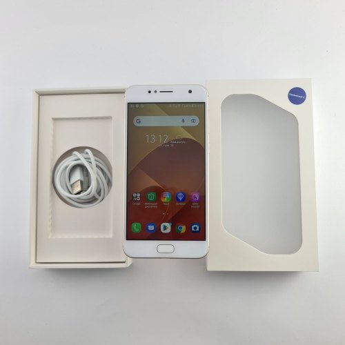 Смартфон ASUS Zenfone 4 Selfie (ZD553KL) 3/32Gb Sunlight Gold USED **