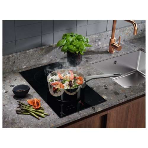 Варильна поверхня індукційна Electrolux LIT30230C (949492551)