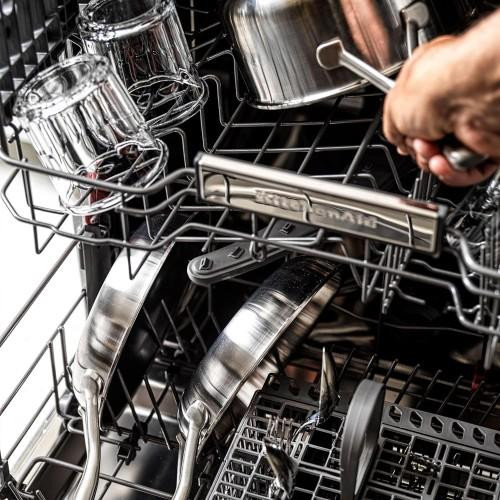 Каструля KitchenAid MSS, 24см, 4.9л, з кришкою (CC003260-001)