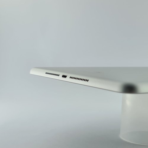 Планшет APPLE iPad - 9,7'' - 32GB WiFi - Silver USED ** (MP2G2)