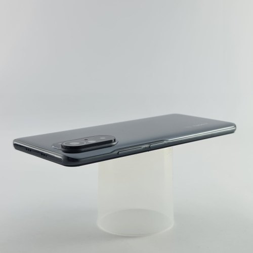 Смартфон Xiaomi Mi 11i 8/128Gb Cosmic Black USED **