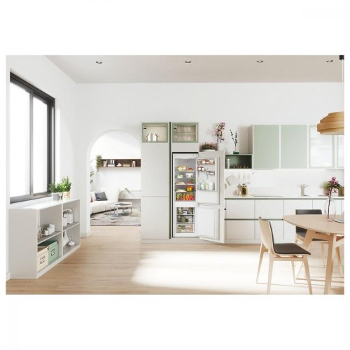 Вбудований холодильник Candy CBL3518E