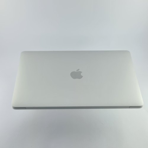 Ноутбук 13-inch MacBook Air, Model A2337: Apple M1 chip with 8-core CPU and 7-core GPU, 256GB - Silver USED ** (MGN93)